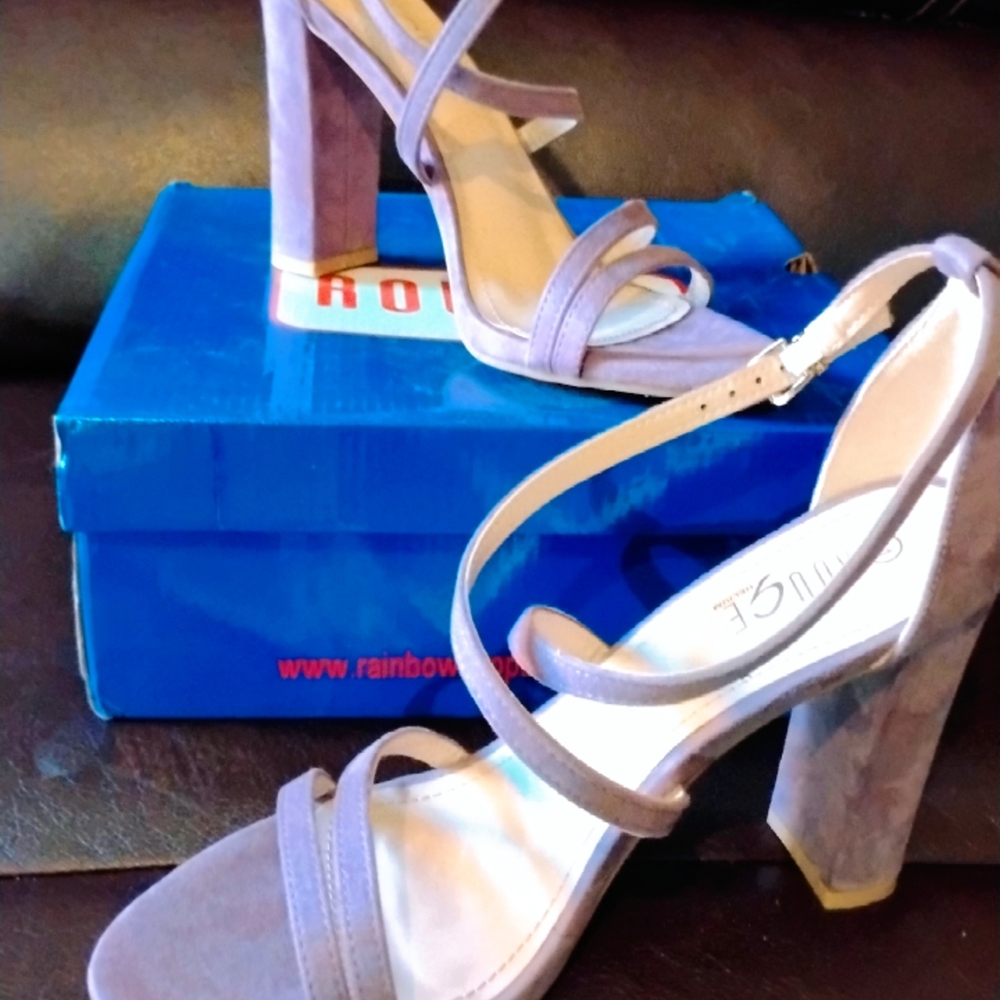 Rouge Helium Purple Chunky Heels